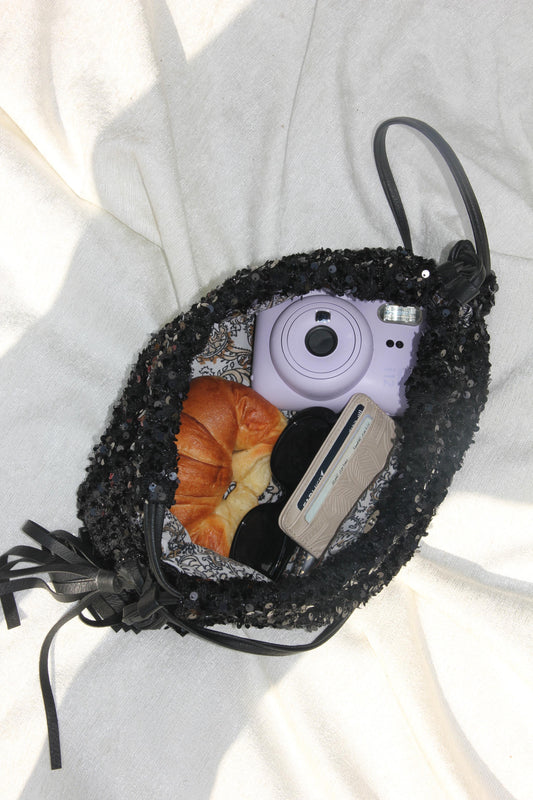 Shira Clutch In Black