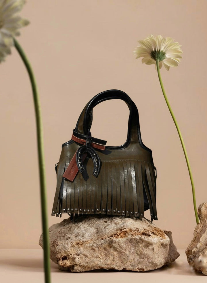 Kaéla in Olive Green