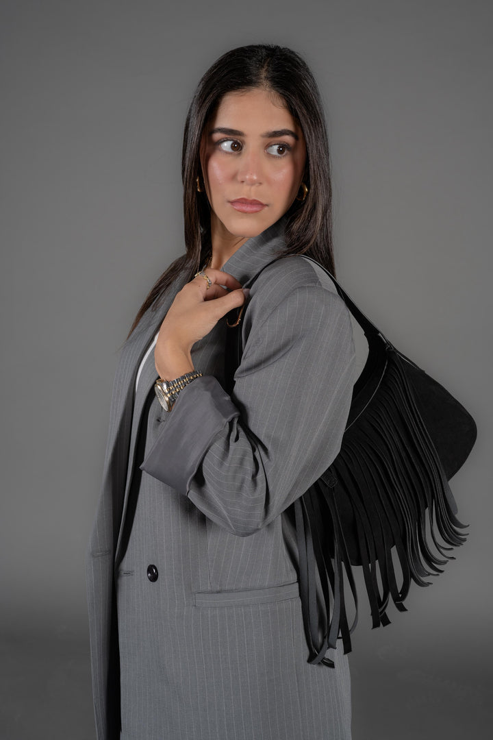 Elora Shoulder in Black