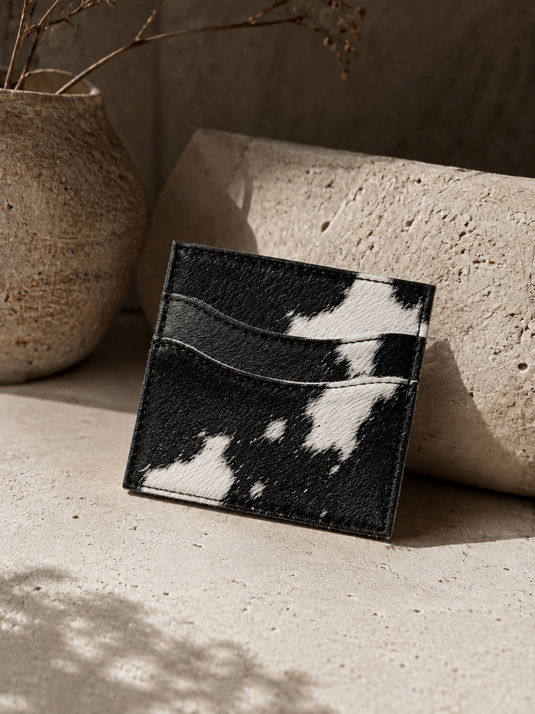 THE COWHIDE CARDHOLDER