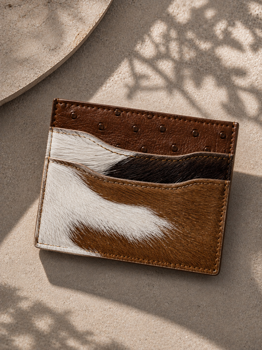 THE COWHIDE CARDHOLDER