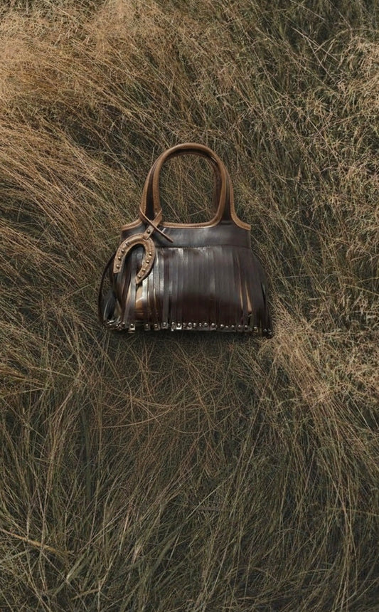 Kaéla in Brown